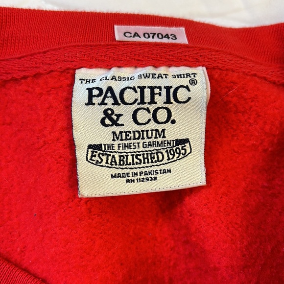 Crew neck - Picture 3 of 3